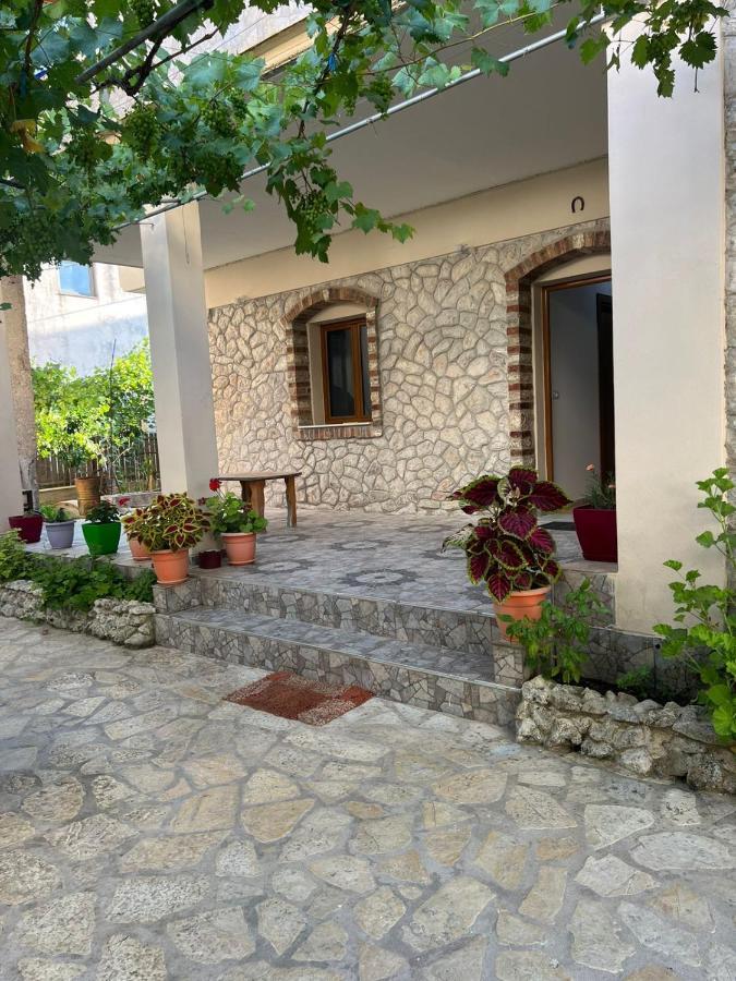 Villa Zoto Himarë Exterior foto